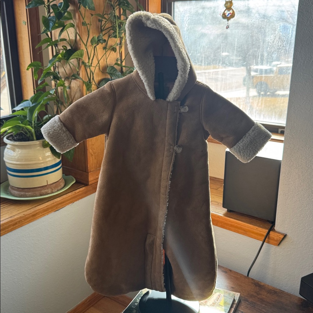 Baby Gap Teddy Suede & Sherpa Convertible Bundler Deerfield 3-6 Months
